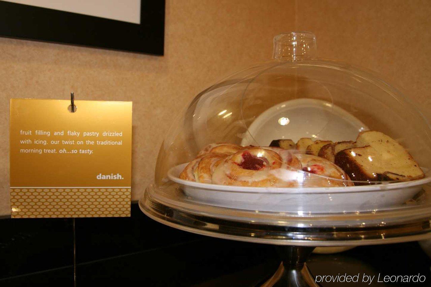 Hampton Inn Belle Vernon Buitenkant foto